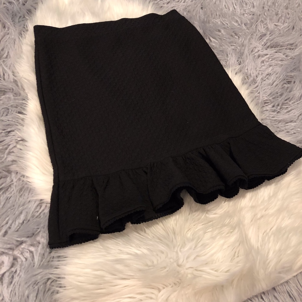 Anthropologie Black Postmark Ruffle Ponte Skirt